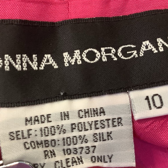 Donna Morgan Black and Pink Sleeveless Shift Dress Size 10 Knee Length - Picture 9 of 9